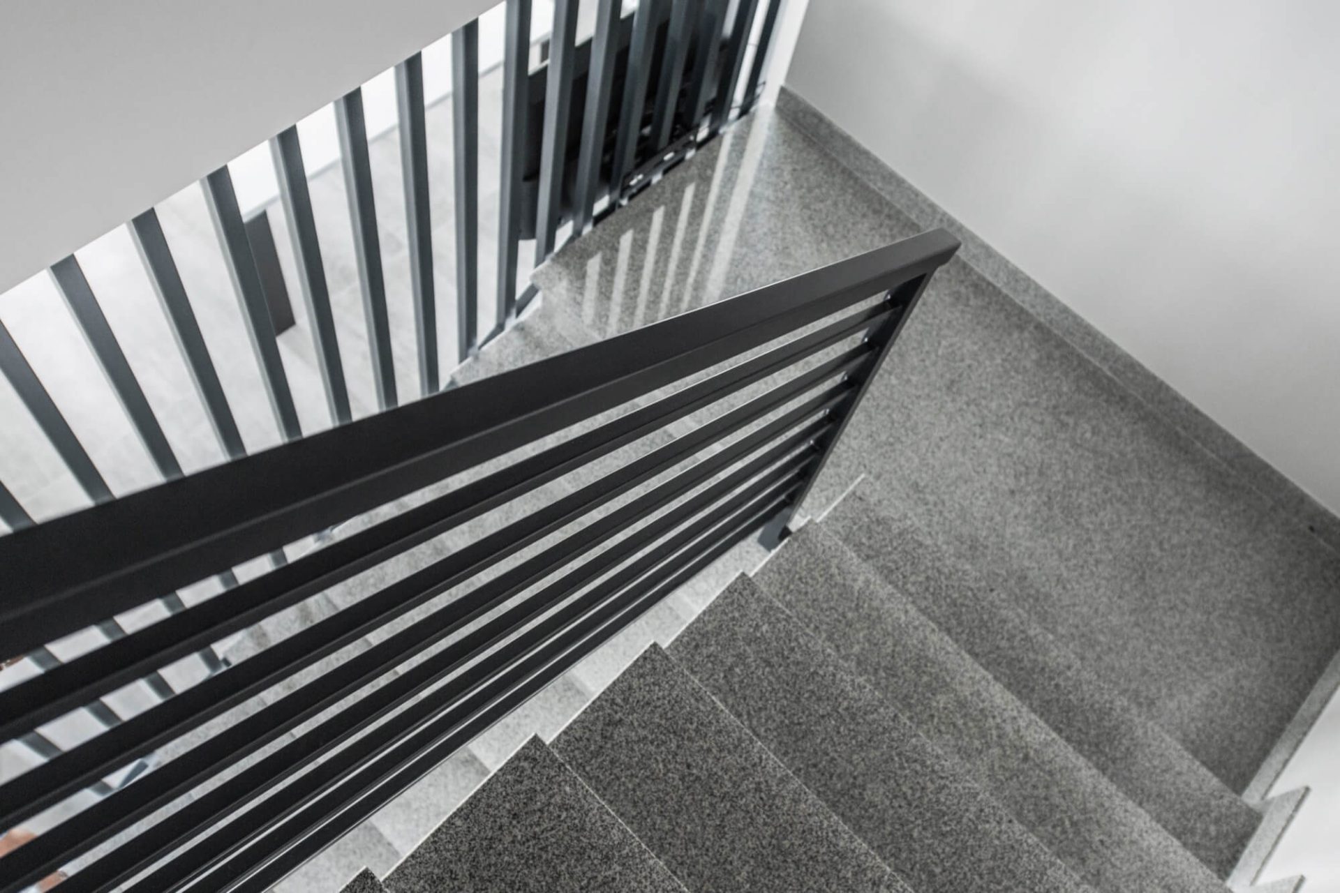 Trapprenovering Örebro installerar eleganta trappor i helt nya bostäder